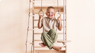 5-in-1 Ribbevegg for barn med pull up-stang & 3i1 husksett